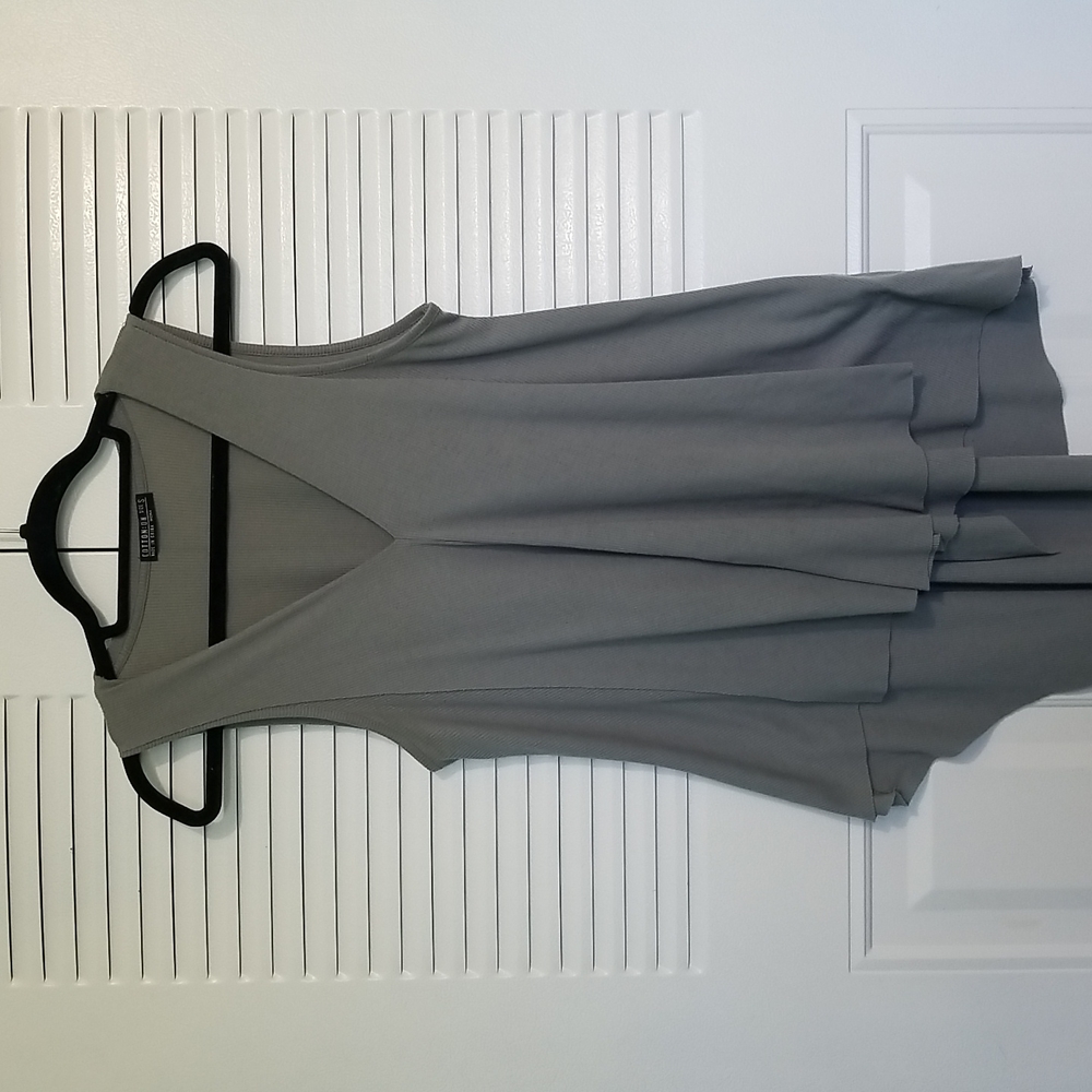 V-neck Tank